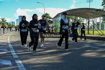 Runner Photo 1671086