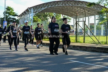 Runner Photo 1671091