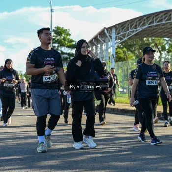 Runner Photo 1671100