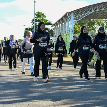 Runner Photo 1671102