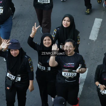 Runner Photo 1671123