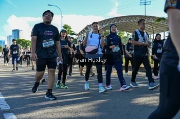 Runner Photo 1671135