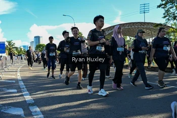 Runner Photo 1671144