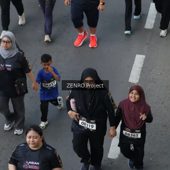 Runner Photo 1671168