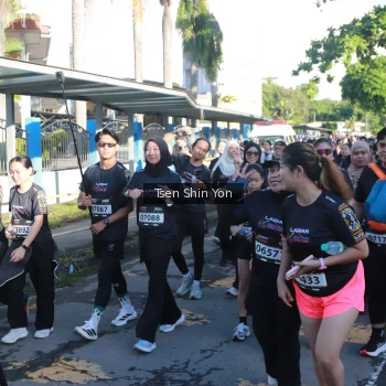 Runner Photo 1671171