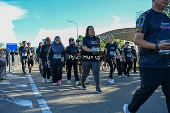 Runner Photo 1671189