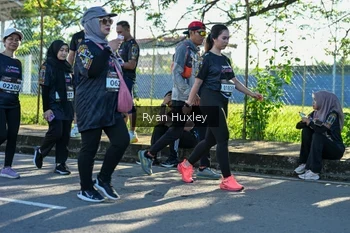 Runner Photo 1671221
