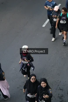 Runner Photo 1671233