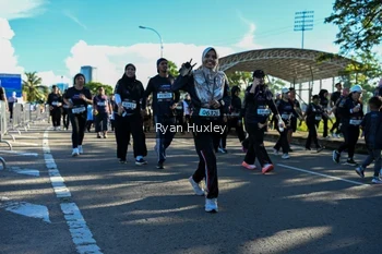 Runner Photo 1671249