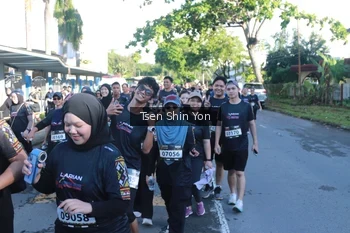 Runner Photo 1671382
