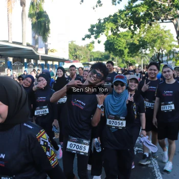 Runner Photo 1671392