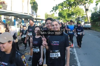 Runner Photo 1671453