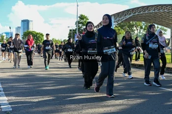 Runner Photo 1671473