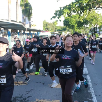 Runner Photo 1671525