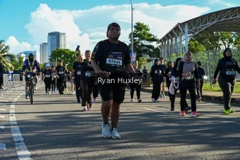 Runner Photo 1671600