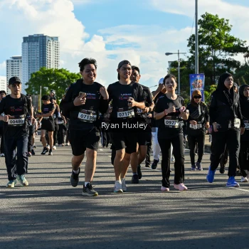 Runner Photo 1671638