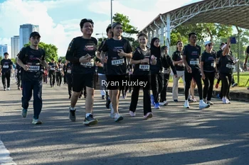Runner Photo 1671643