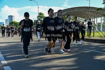 Runner Photo 1671647