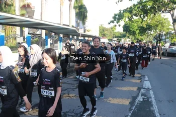 Runner Photo 1671648
