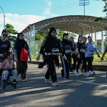 Runner Photo 1671680