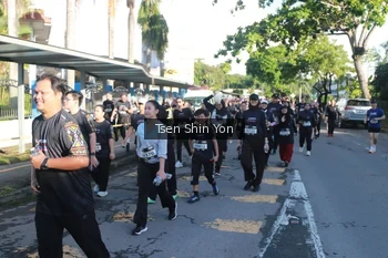 Runner Photo 1671688