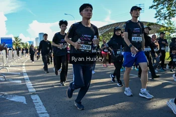 Runner Photo 1671771