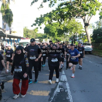 Runner Photo 1671777