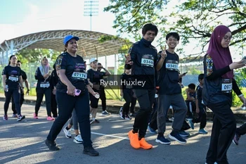 Runner Photo 1671810