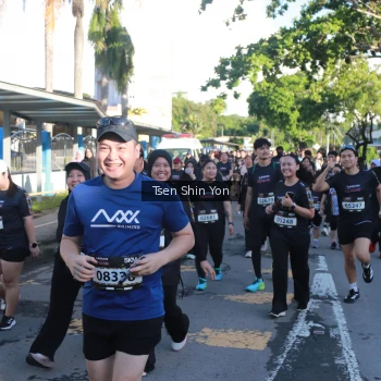 Runner Photo 1671832