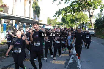 Runner Photo 1671902