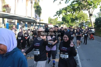 Runner Photo 1672019