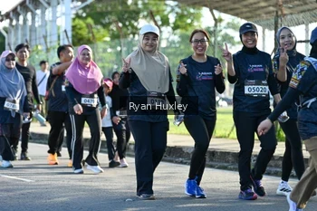 Runner Photo 1672024