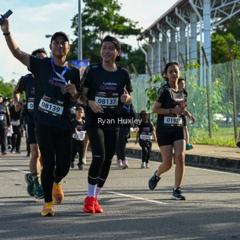 Runner Photo 1672099