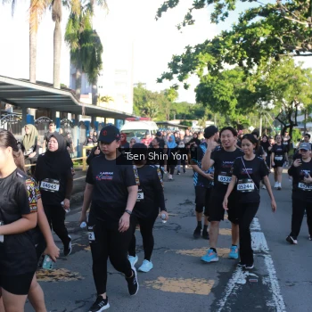 Runner Photo 1672100