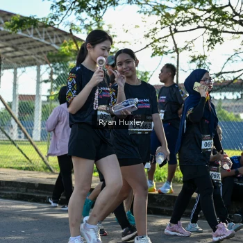 Runner Photo 1672113