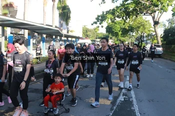 Runner Photo 1672262