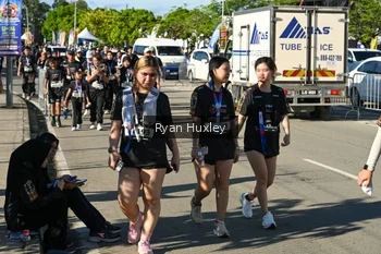 Runner Photo 1672351