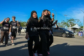 Runner Photo 1672417