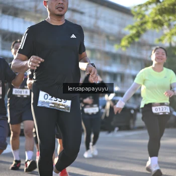 Runner Photo 1672493