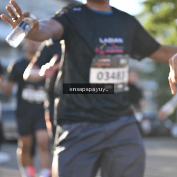 Runner Photo 1672496