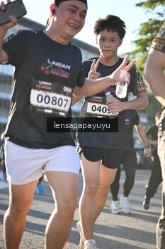Runner Photo 1672503