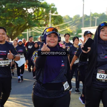 Runner Photo 1672542