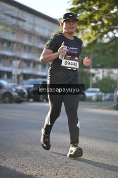 Runner Photo 1672613