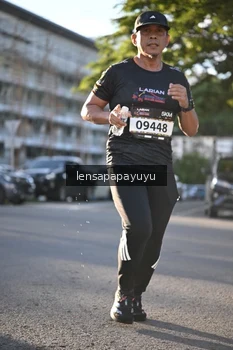 Runner Photo 1672625