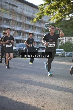 Runner Photo 1672660
