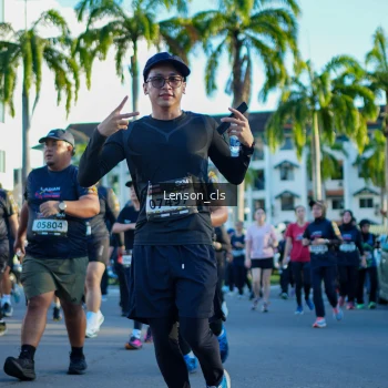 Runner Photo 1672667