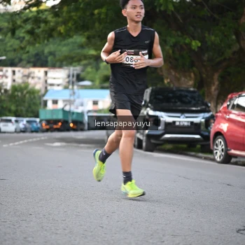 Runner Photo 1672669