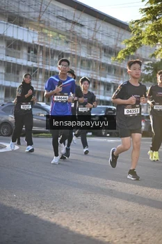 Runner Photo 1672676