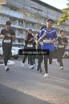 Runner Photo 1672687