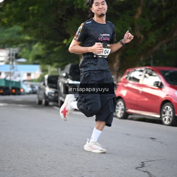 Runner Photo 1672726